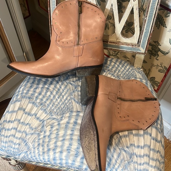 Lucky brand cowboy boots - Picture 3 of 5